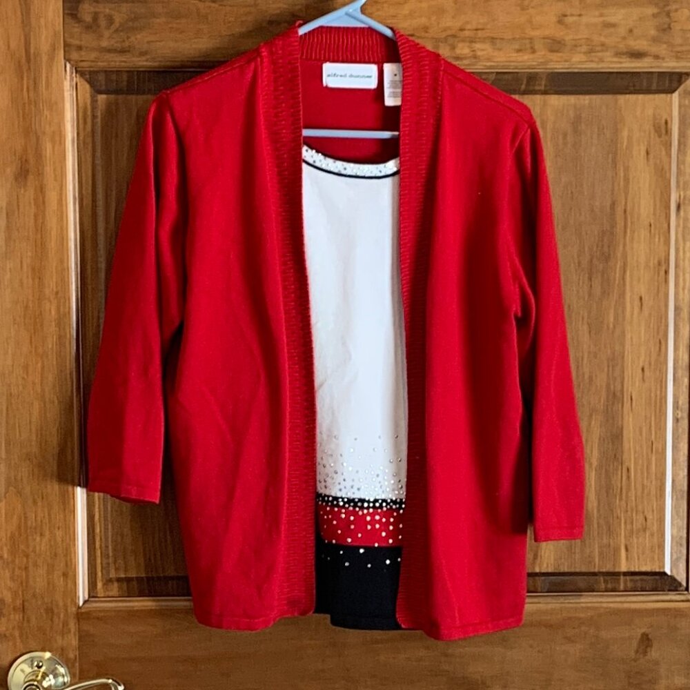 STUNNING ALFRED DUNNER ONE PIECE SWEATER SET, MEDIUM PERFECT FOR CHRISTMAS PARTY